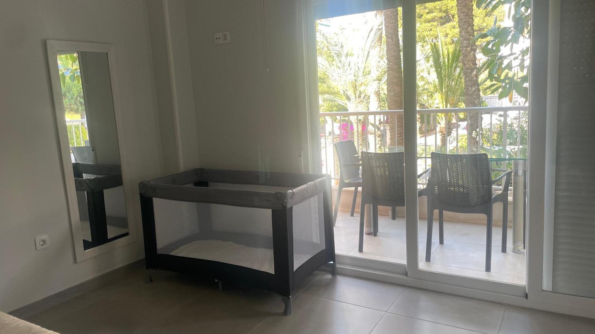 Moderno Y Coqueto En Playa San Juan Apartment *